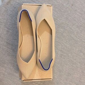 Rothy's Ecru The Point II Sz 7.5